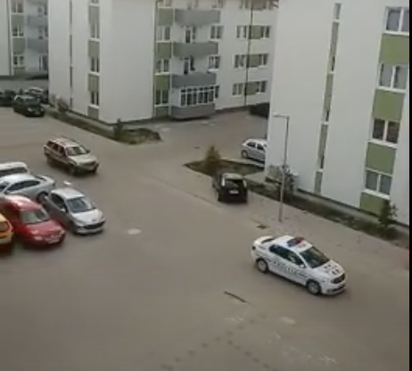 VIDEO | Poliția a descins în Cartierul Arhitecților