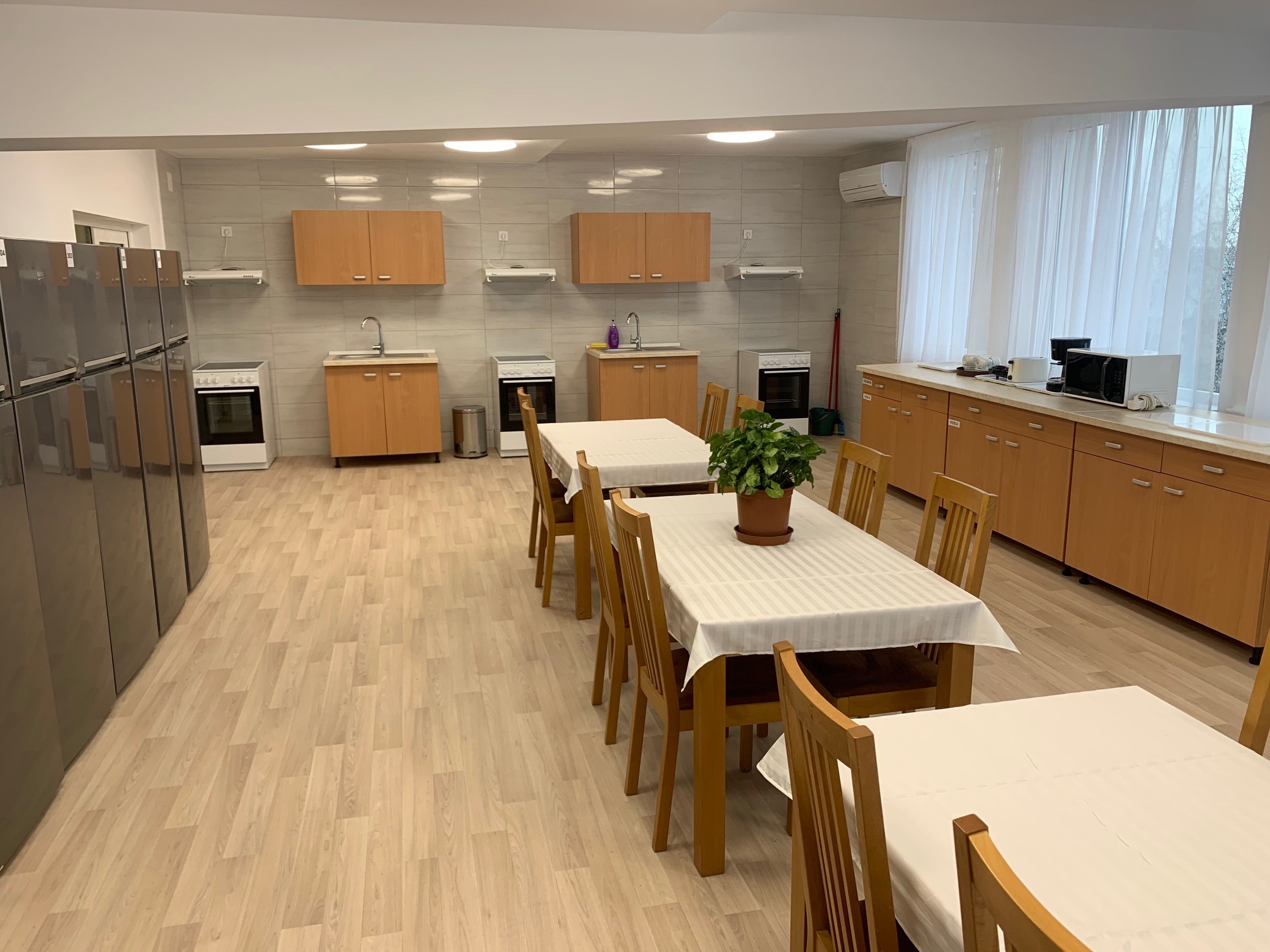 Mai puține locuri în căminele studențești ale ULBS. Spațiile de cazare vor avea camere de izolare pentru contacții COVID