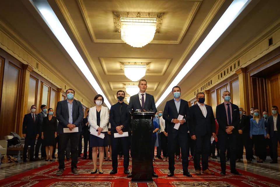 Miniștrii USR PLUS au demisionat din Guvern. Barna: „Nu putem merge mai departe cu un premier care guvernează fără un minim respect pentru acordurile de coaliție”