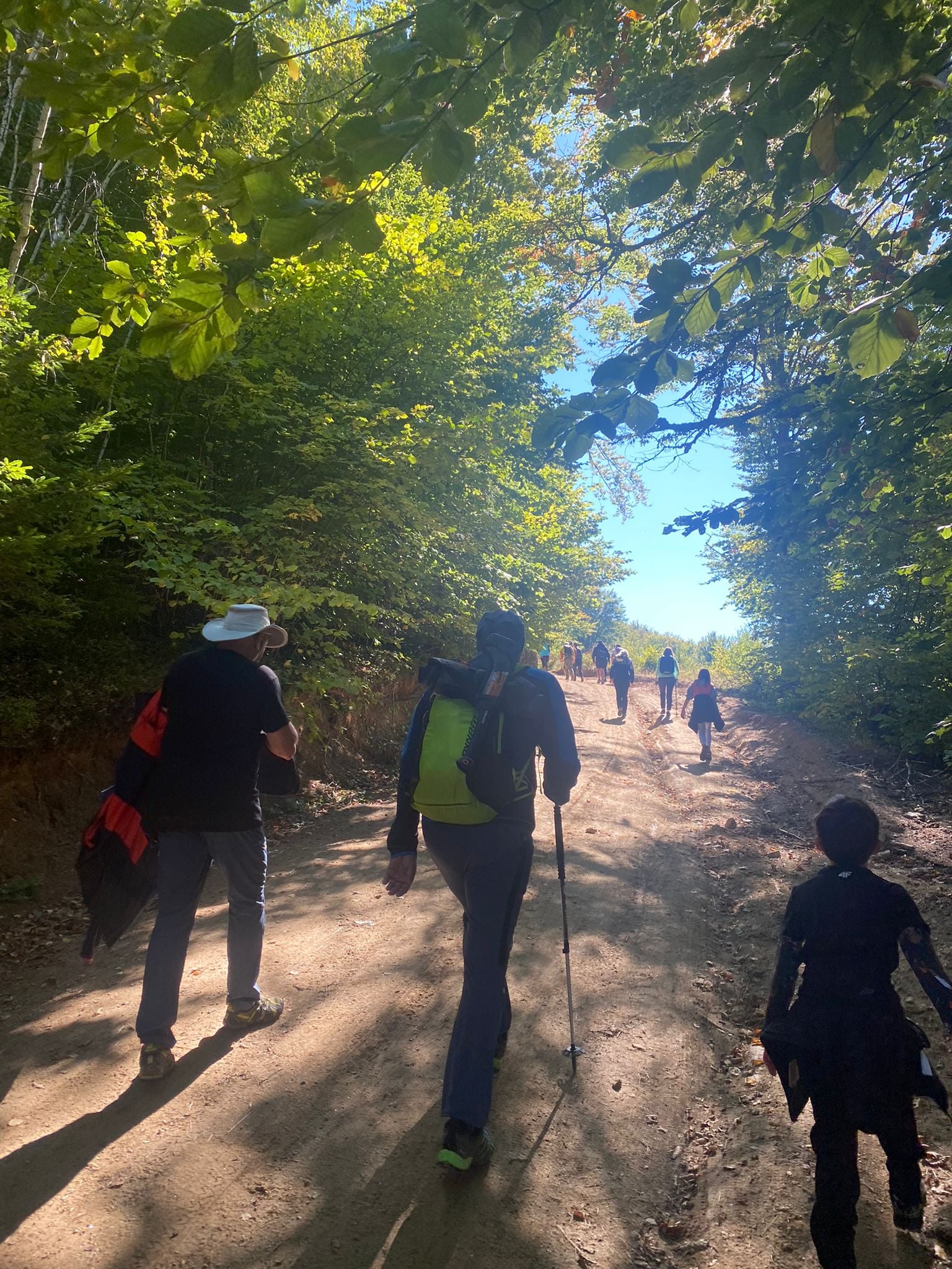 „Bunele maniere” au plecat în drumeție