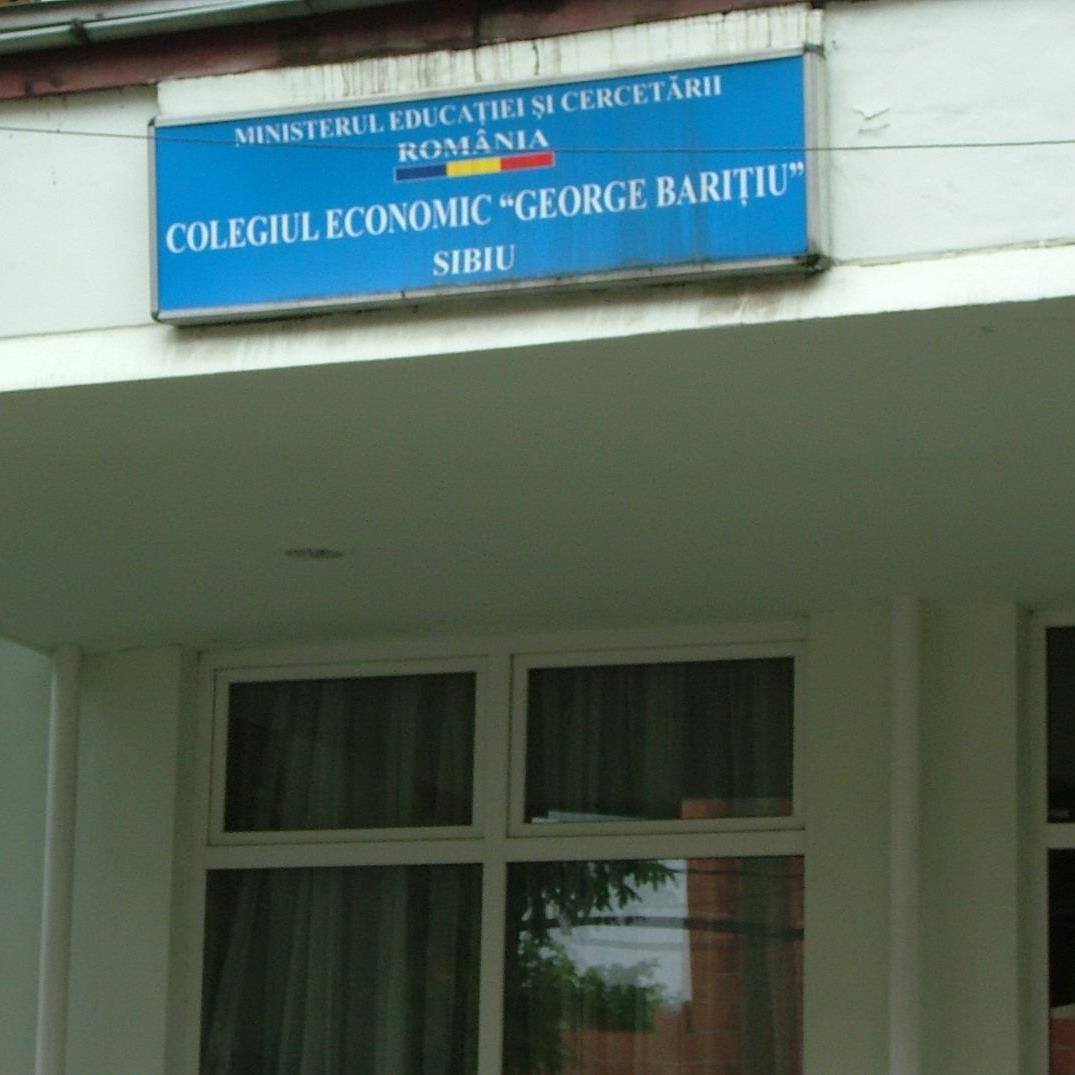 Peste 70 de candidați la concursul de director, în județul Sibiu