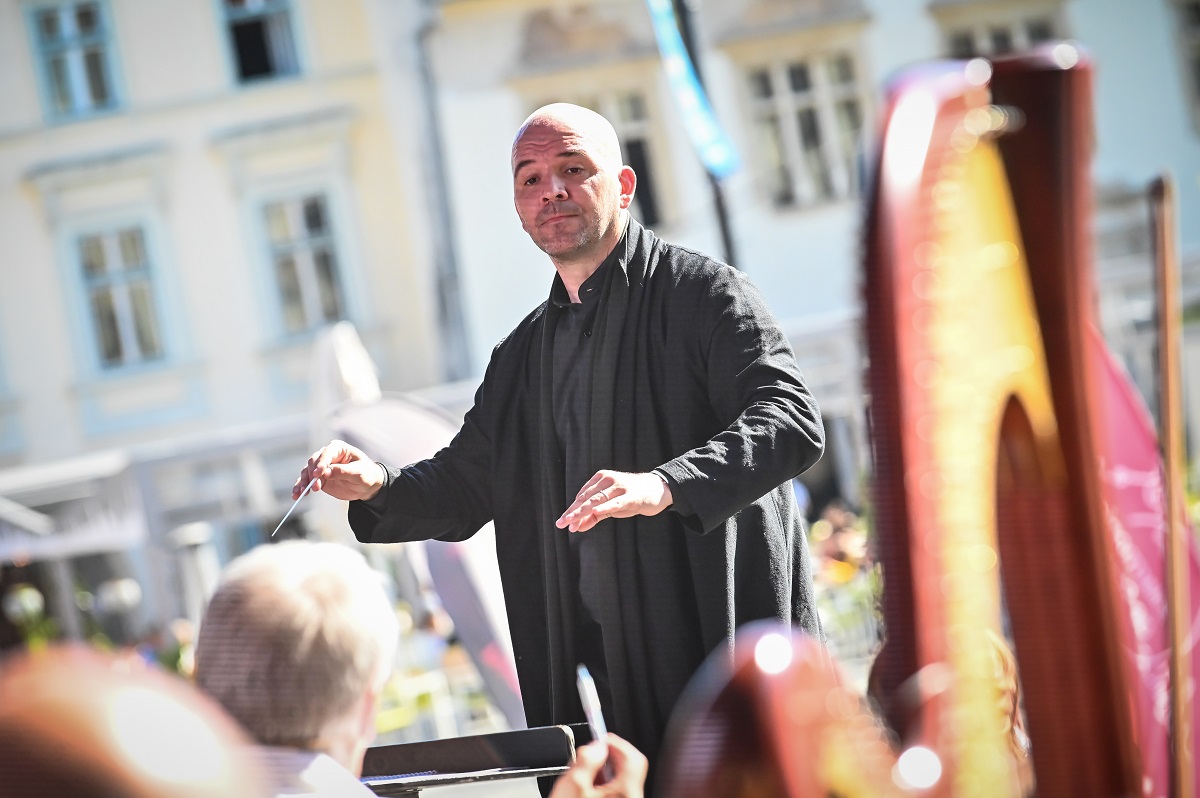 Astăzi începe „Maratonul Muzical”, la Filarmonica de Stat. Managerul Cristian Lupeș: „Vom fi mesagerii culturali ai Sibiului!”
