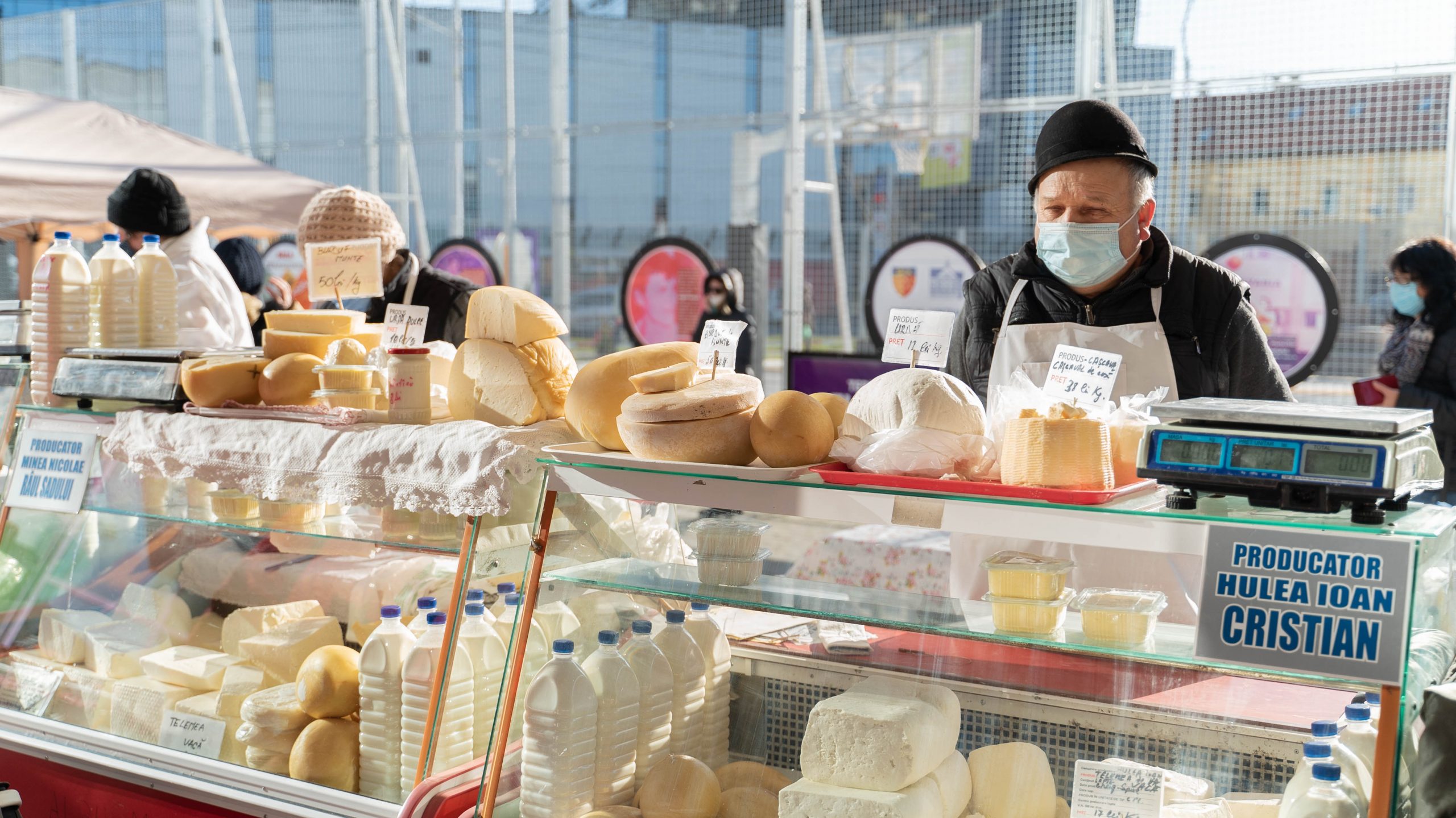 Începe selecția producătorilor locali care vor să vândă, anul viitor, în Piața Transilvania