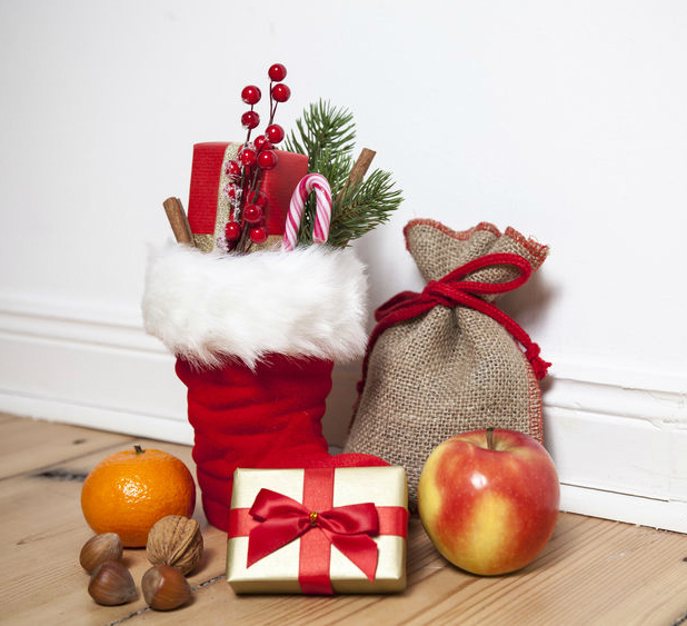 Lustruiți-vă ghetuțele! La noapte vine Moș Nicolae!