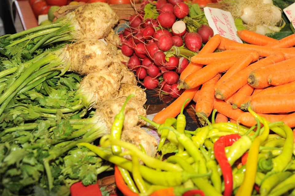 Studenții sibieni sprijină producătorii locali