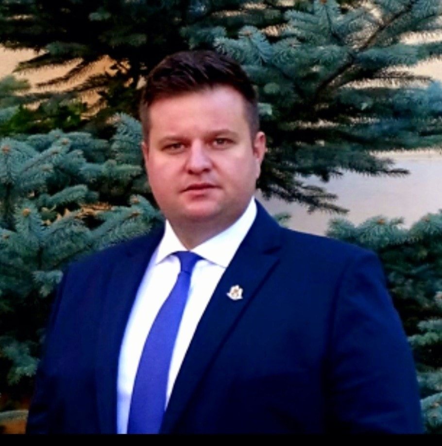 Deputatul sibian Sebastian Suciu, mesaj de Crăciun: „Să fim mai buni și să privim înainte cu încredere”