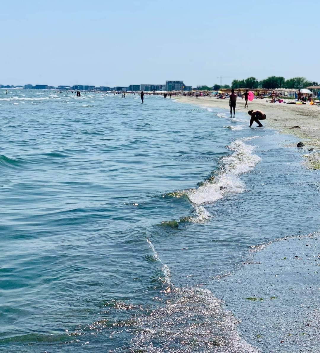 Mergi la mare pe litoralul românesc, o să plătești o taxă suplimentară