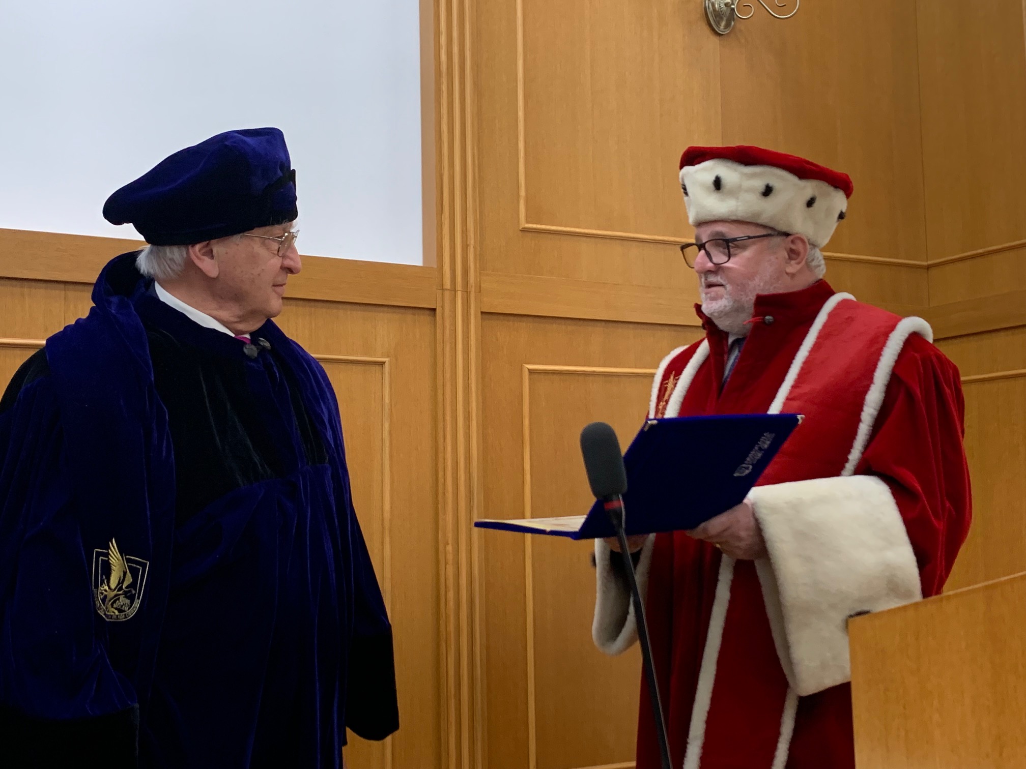 Prof. dr. Alexandru Vlad Ciurea, Doctor Honoris Causa al ULBS: „Orice fel de titlu academic universitar reprezintă pentru toți un moment de bucurie!”