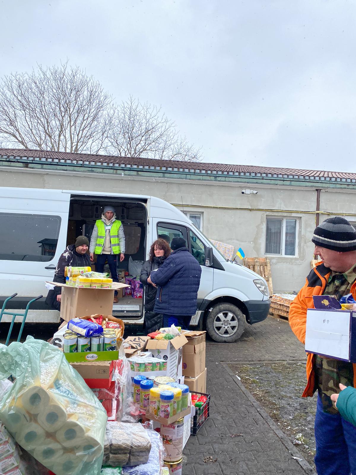 FOTO| Donațiile medieșenilor au ajuns la refugiații din Ucraina