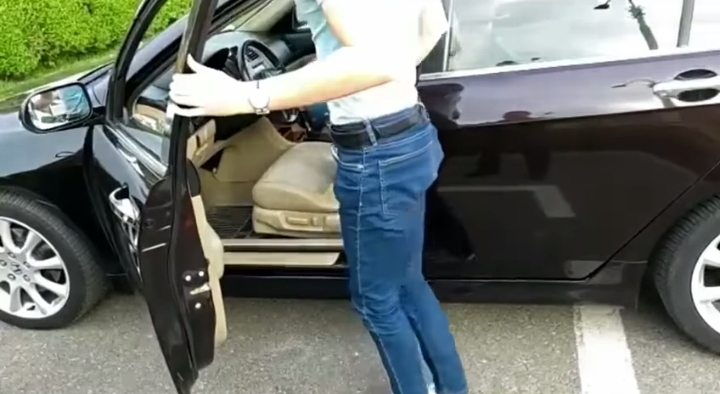 VIDEO/Șoferi băuți, într-o parcare din Sibiu. Ce experiment au făcut polițiștii