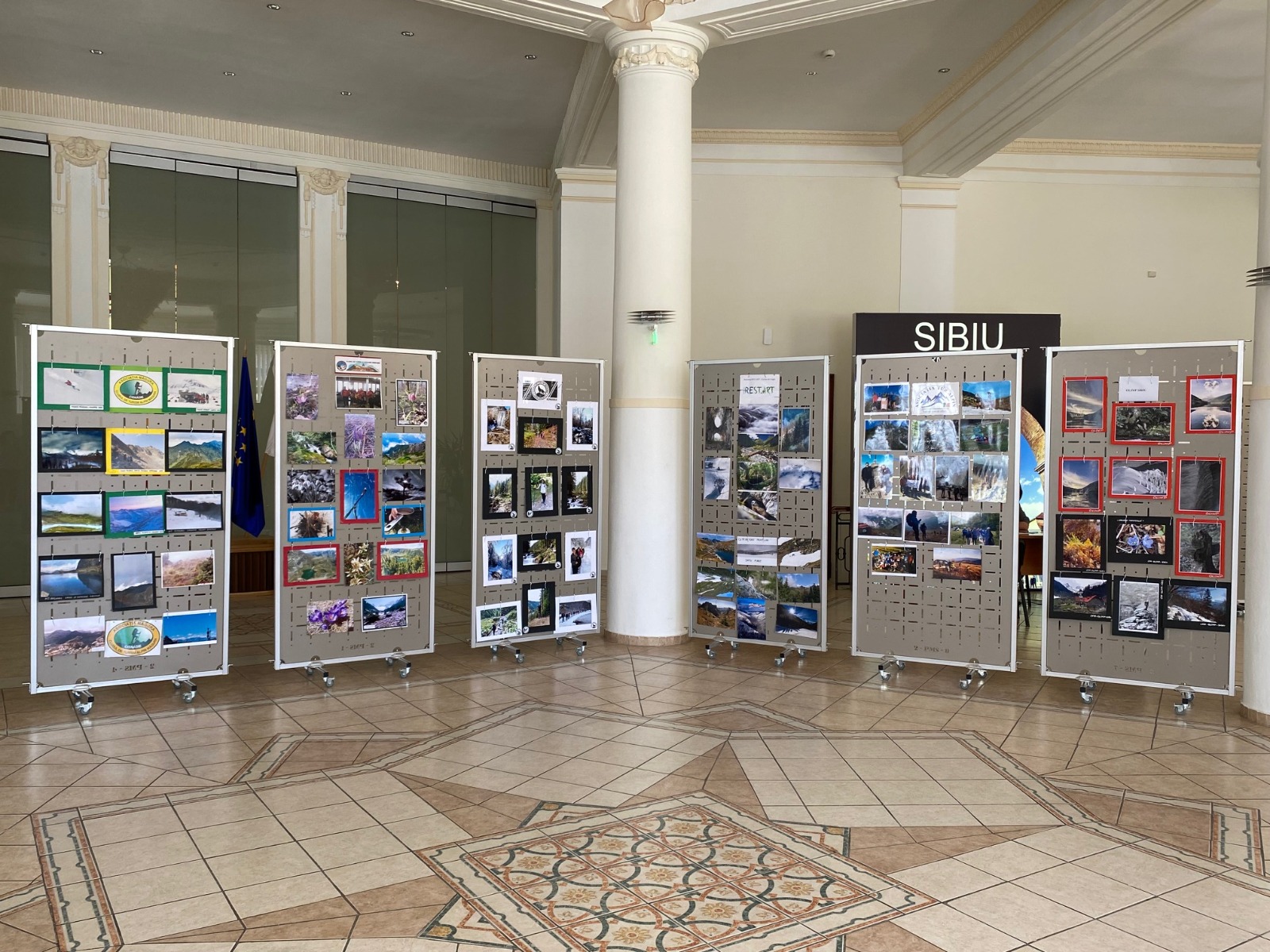 Primăria Sibiu, ”căptușită” cu 300 de fotografii