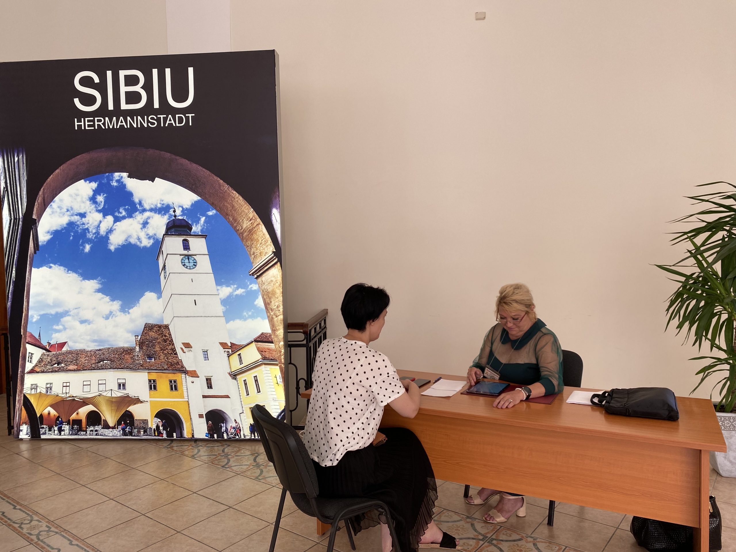 Șase centre fixe pentru facilitarea procesului de recenzare, înființate la Sibiu